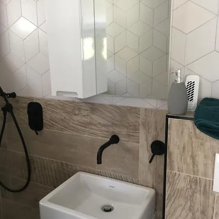 Trinity Apartment Balatonalmadi